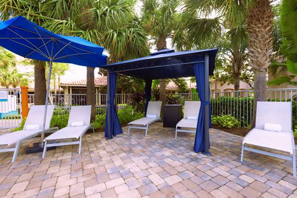 Pool - DoubleTree by Hilton at SeaWorld Orlando - I-4, Exit 72