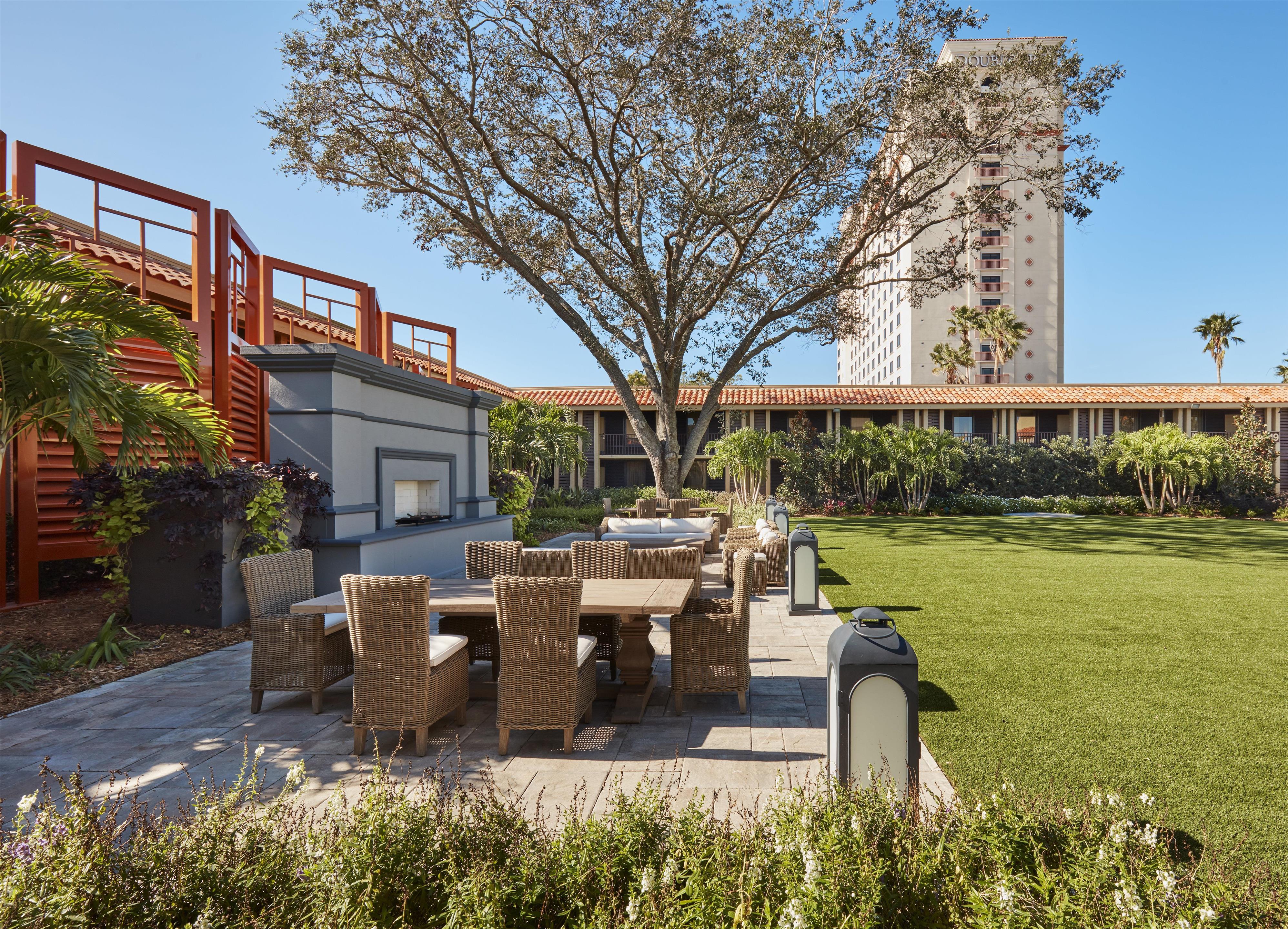 Exterior | DoubleTree by Hilton Hotel Orlando at SeaWorld
