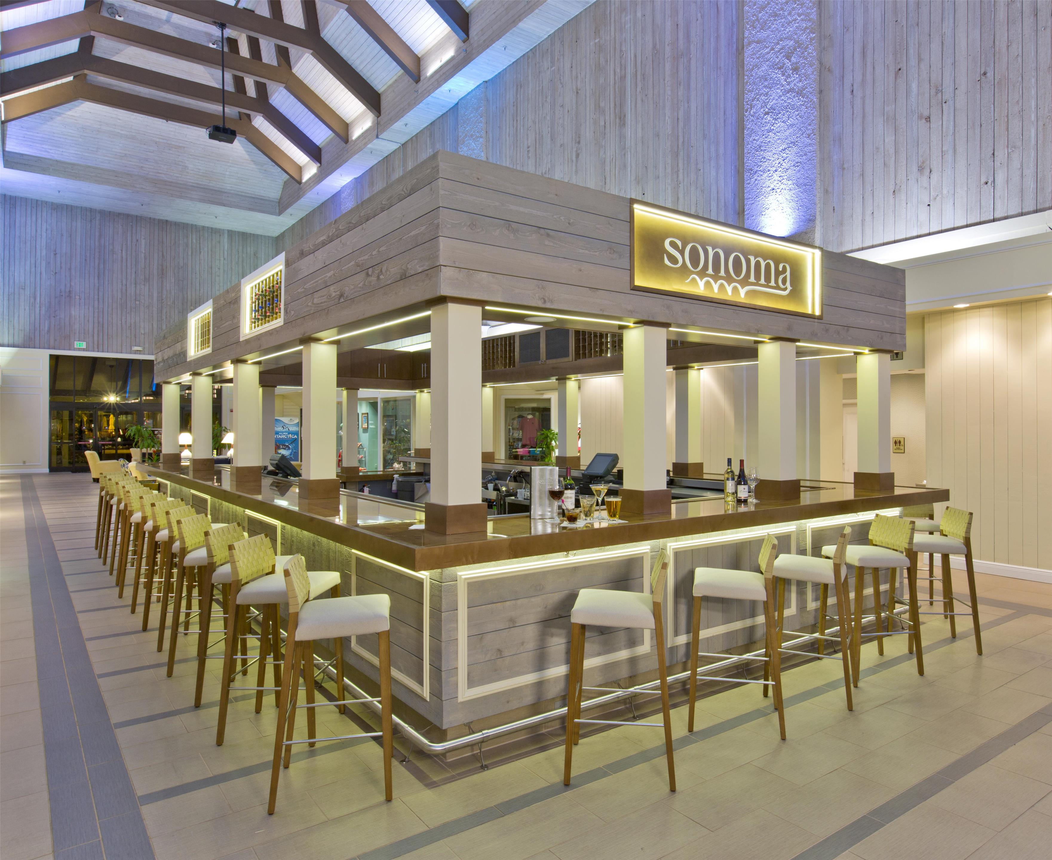 BarLounge | DoubleTree by Hilton Hotel Orlando at SeaWorld