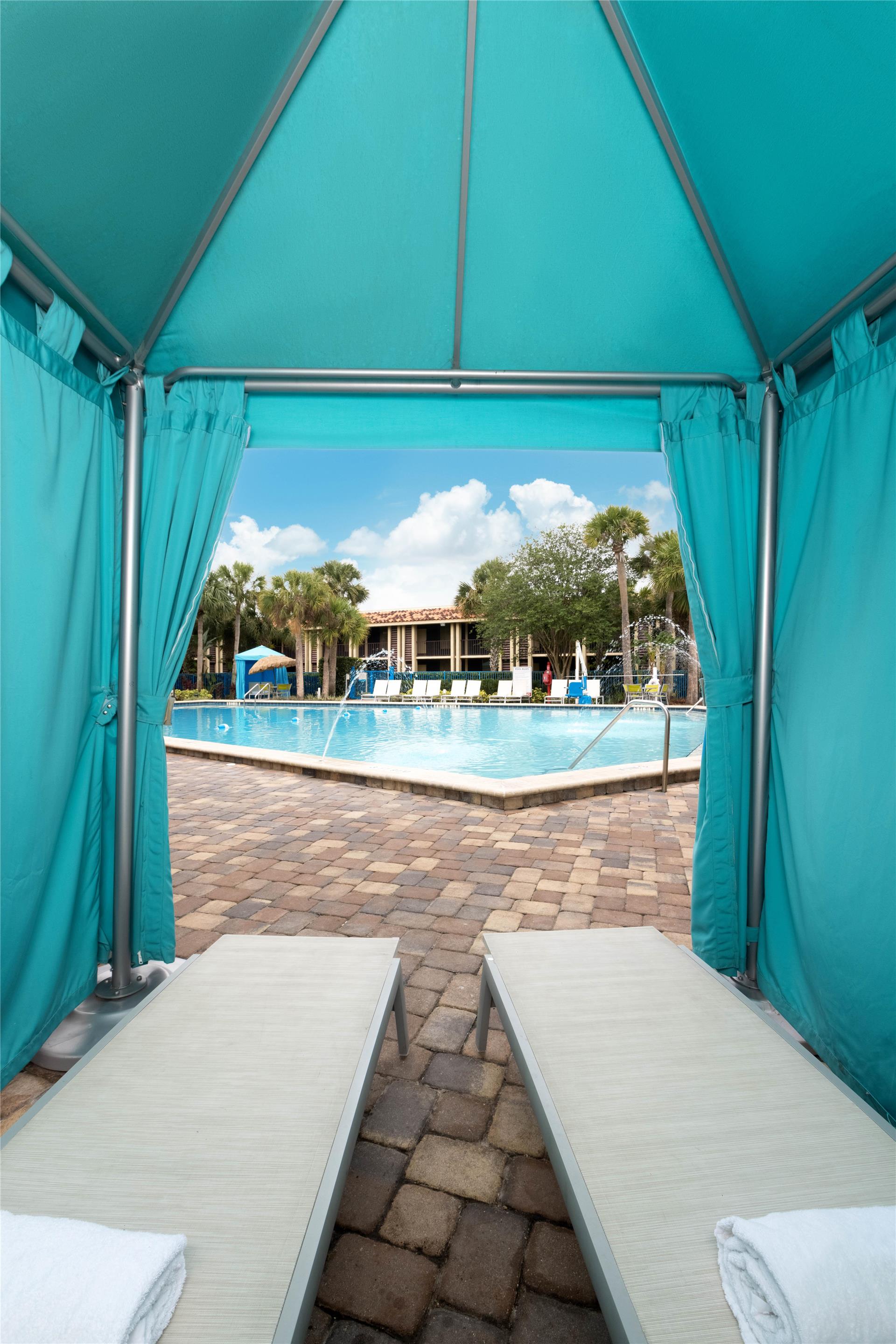 Pool | DoubleTree by Hilton Hotel Orlando at SeaWorld