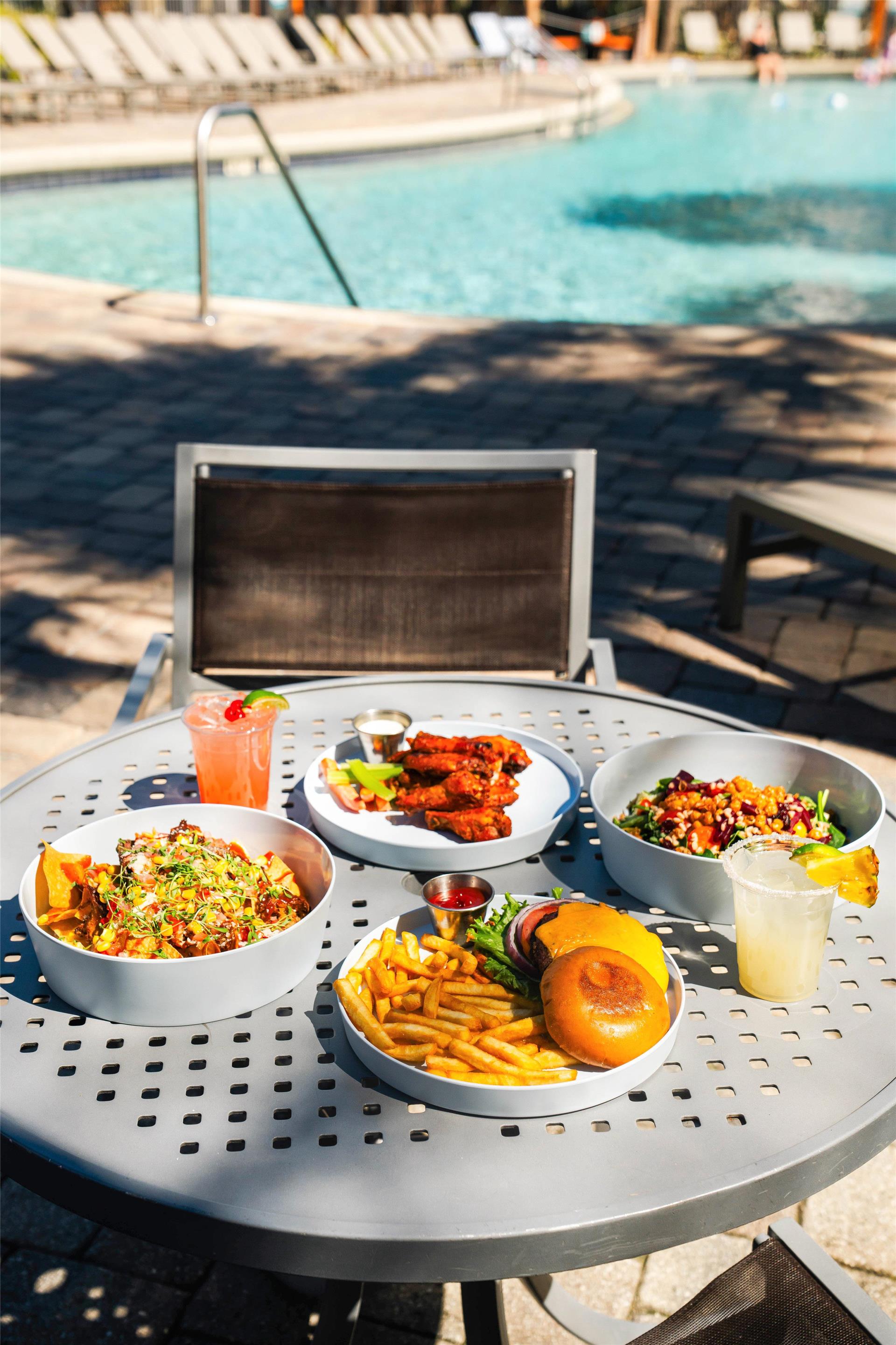 Pool | DoubleTree by Hilton Hotel Orlando at SeaWorld