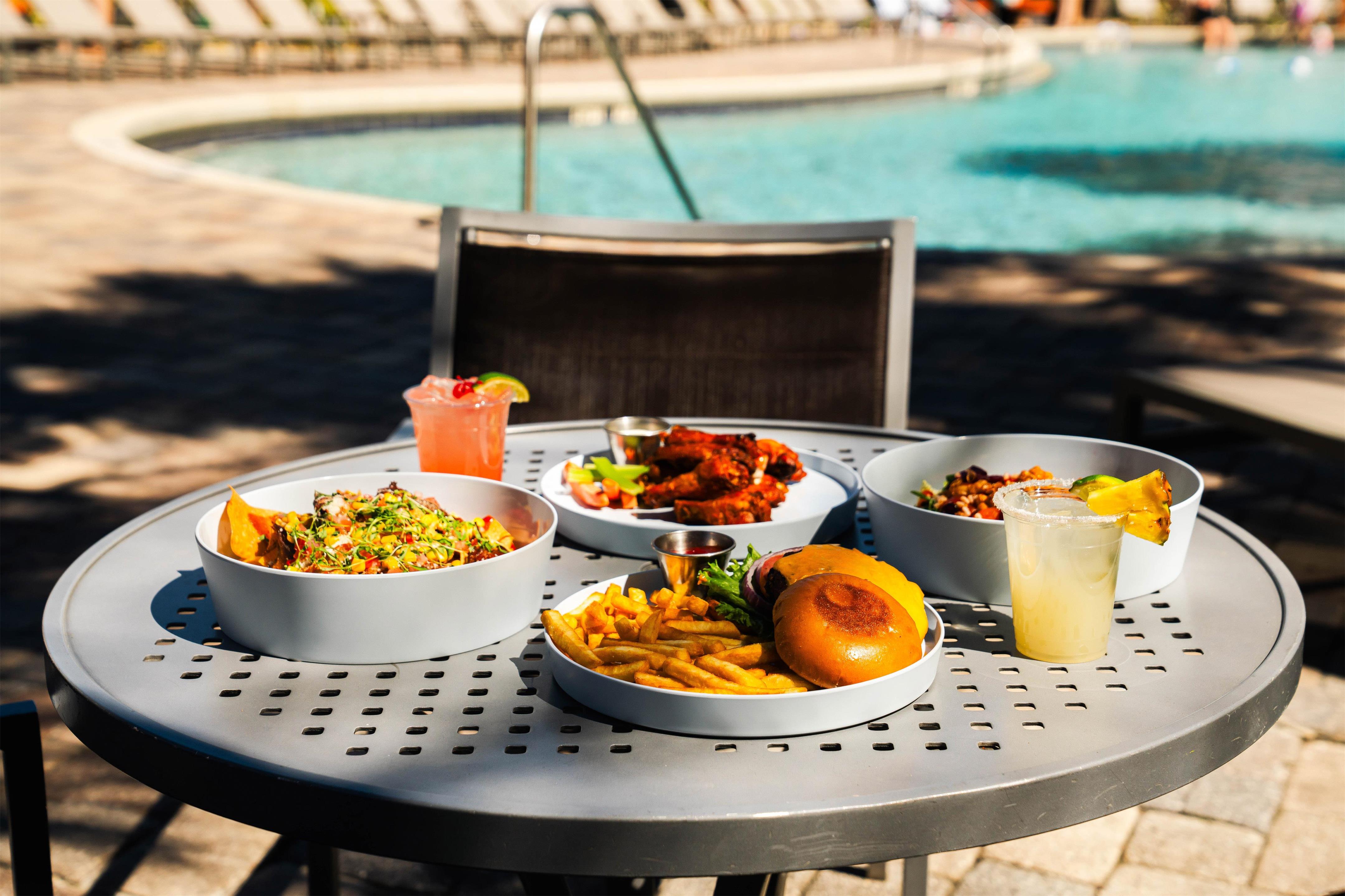 Pool | DoubleTree by Hilton Hotel Orlando at SeaWorld