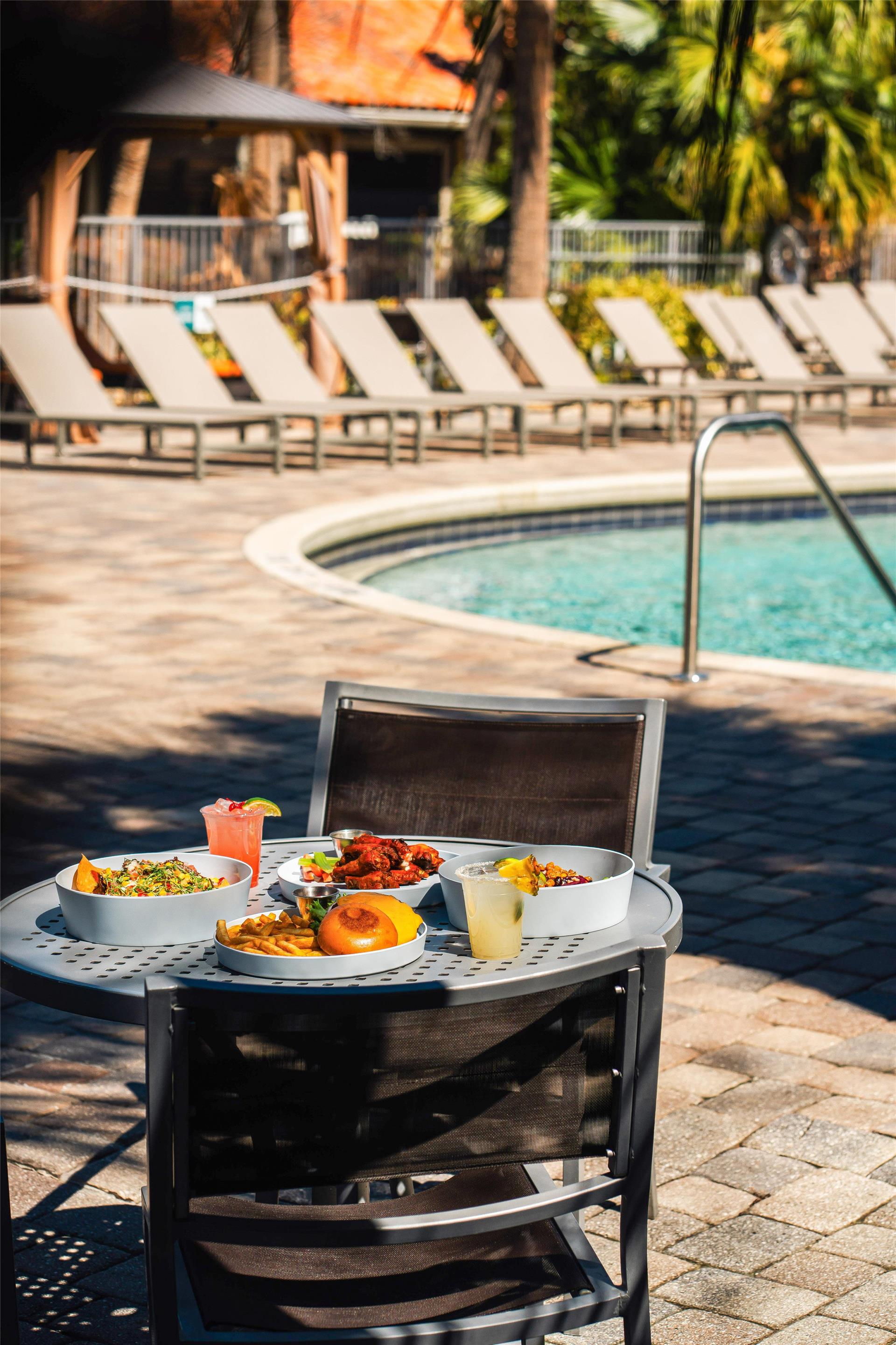 Pool | DoubleTree by Hilton Hotel Orlando at SeaWorld