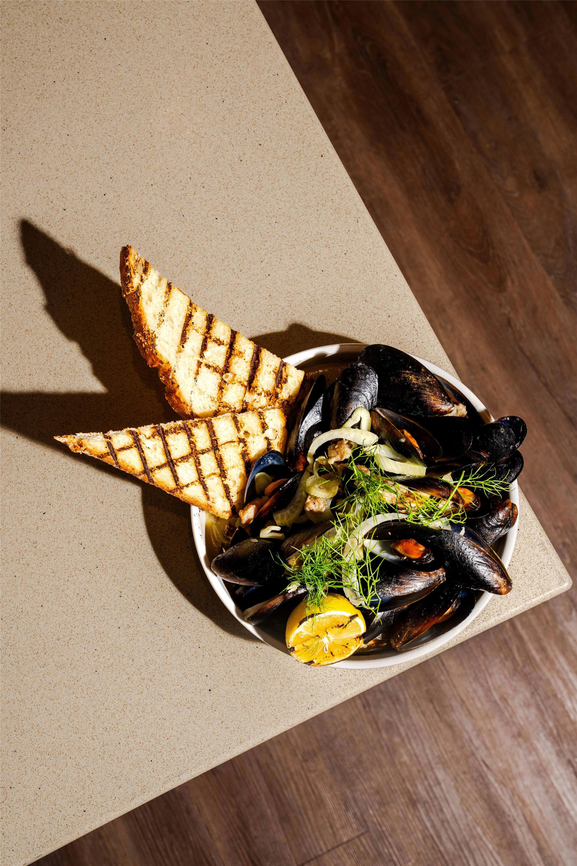 Restaurant | DoubleTree by Hilton Hotel Orlando at SeaWorld