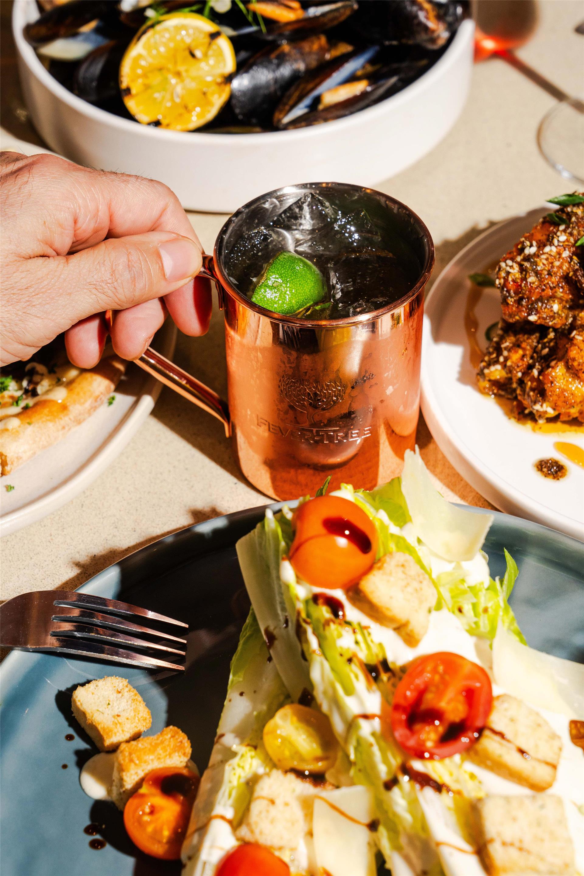 Restaurant | DoubleTree by Hilton Hotel Orlando at SeaWorld