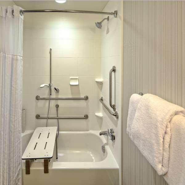  - Hilton Garden Inn Cordova - I-40, Exit 16