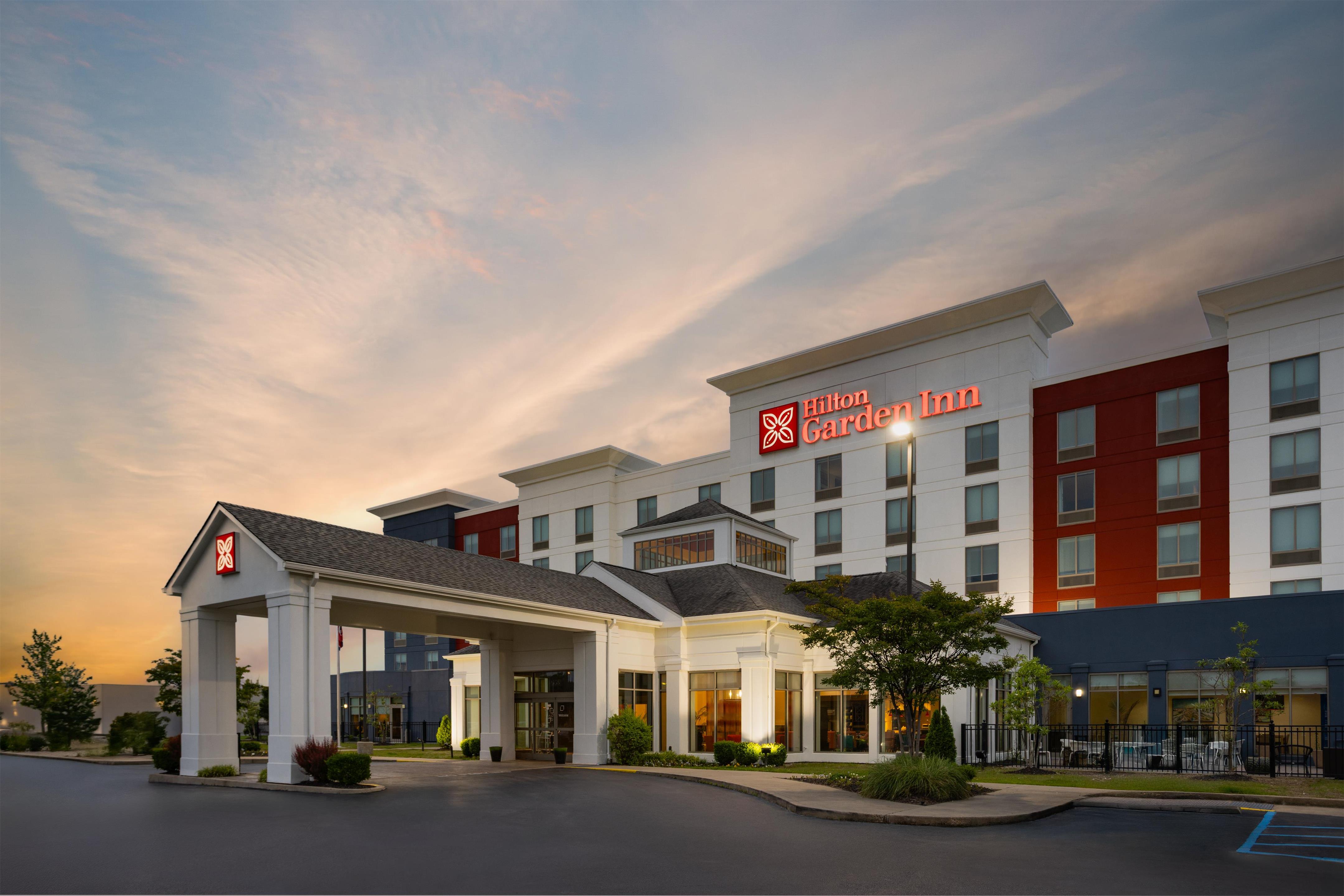 Exterior | Hilton Garden Inn Memphis/Wolfchase Galleria
