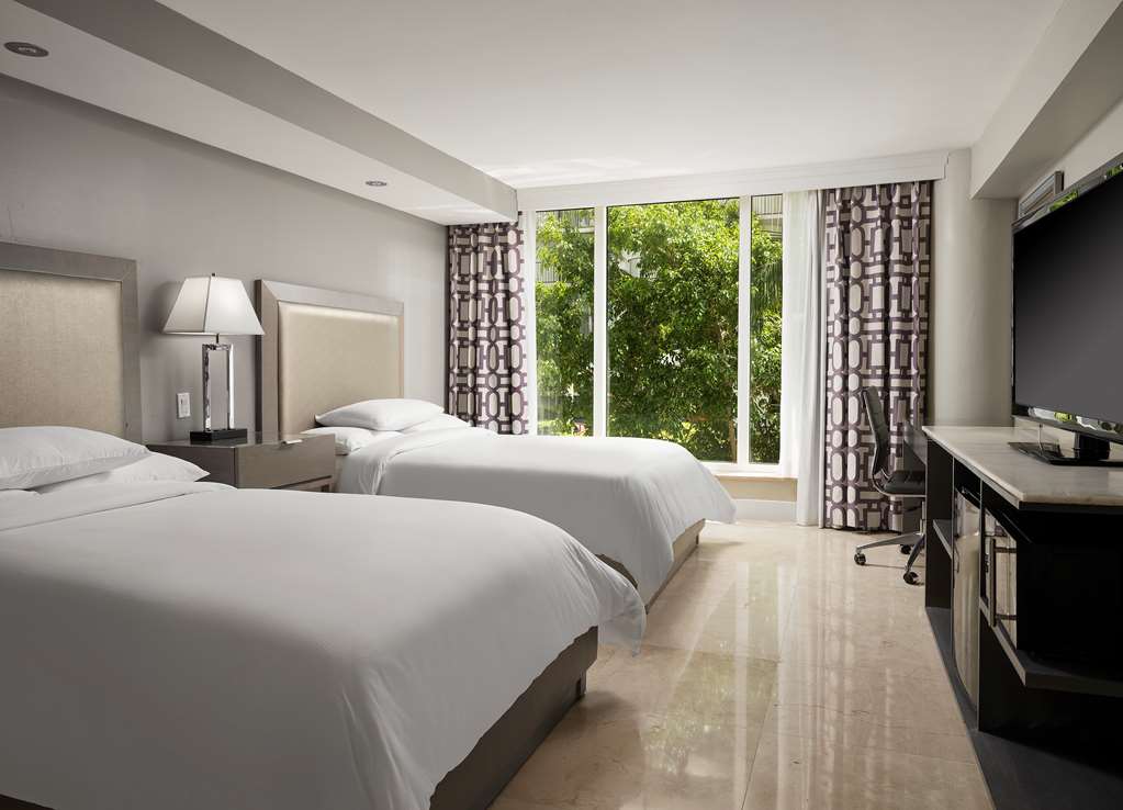 Doubletree Grand Hotel Biscayne Bay Room Type - TWO DOUBLES GARDEN VIEW