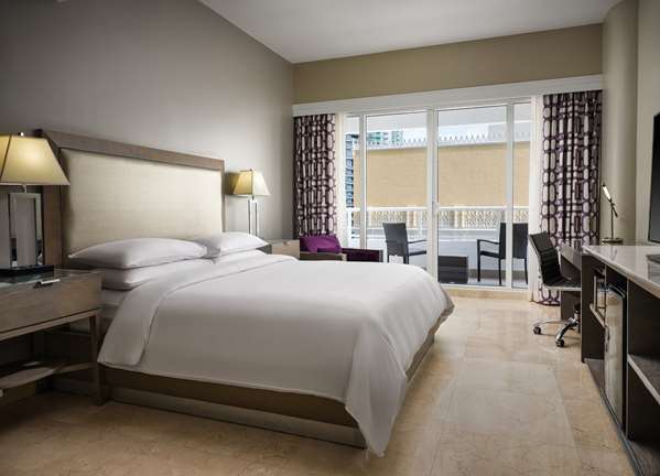  - DoubleTree by Hilton Grand Hotel Biscayne Bay Miami