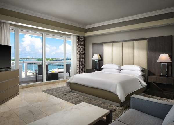  - DoubleTree by Hilton Grand Hotel Biscayne Bay Miami