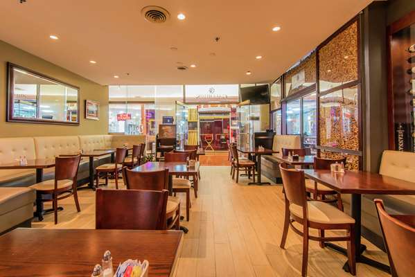 Restaurant - DoubleTree by Hilton Grand Hotel Biscayne Bay Miami