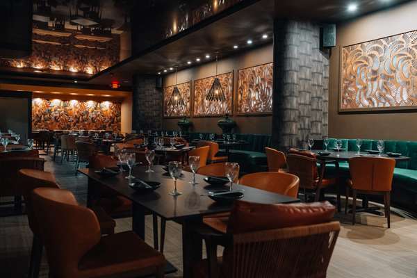 Restaurant - DoubleTree by Hilton Grand Hotel Biscayne Bay Miami