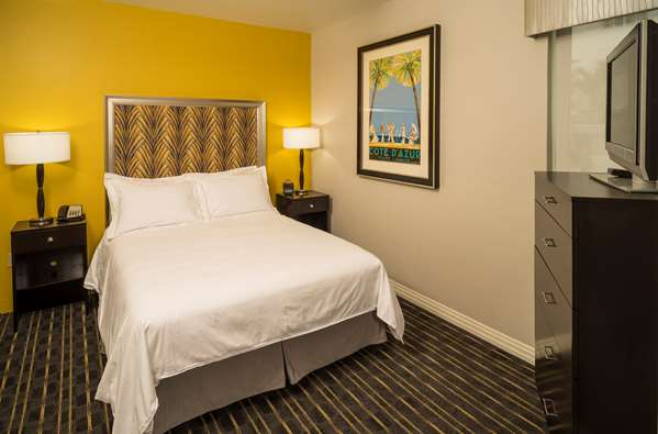  - Hilton Grand Vacations Hotel at McAlpin Ocean Plaza Miami Beach