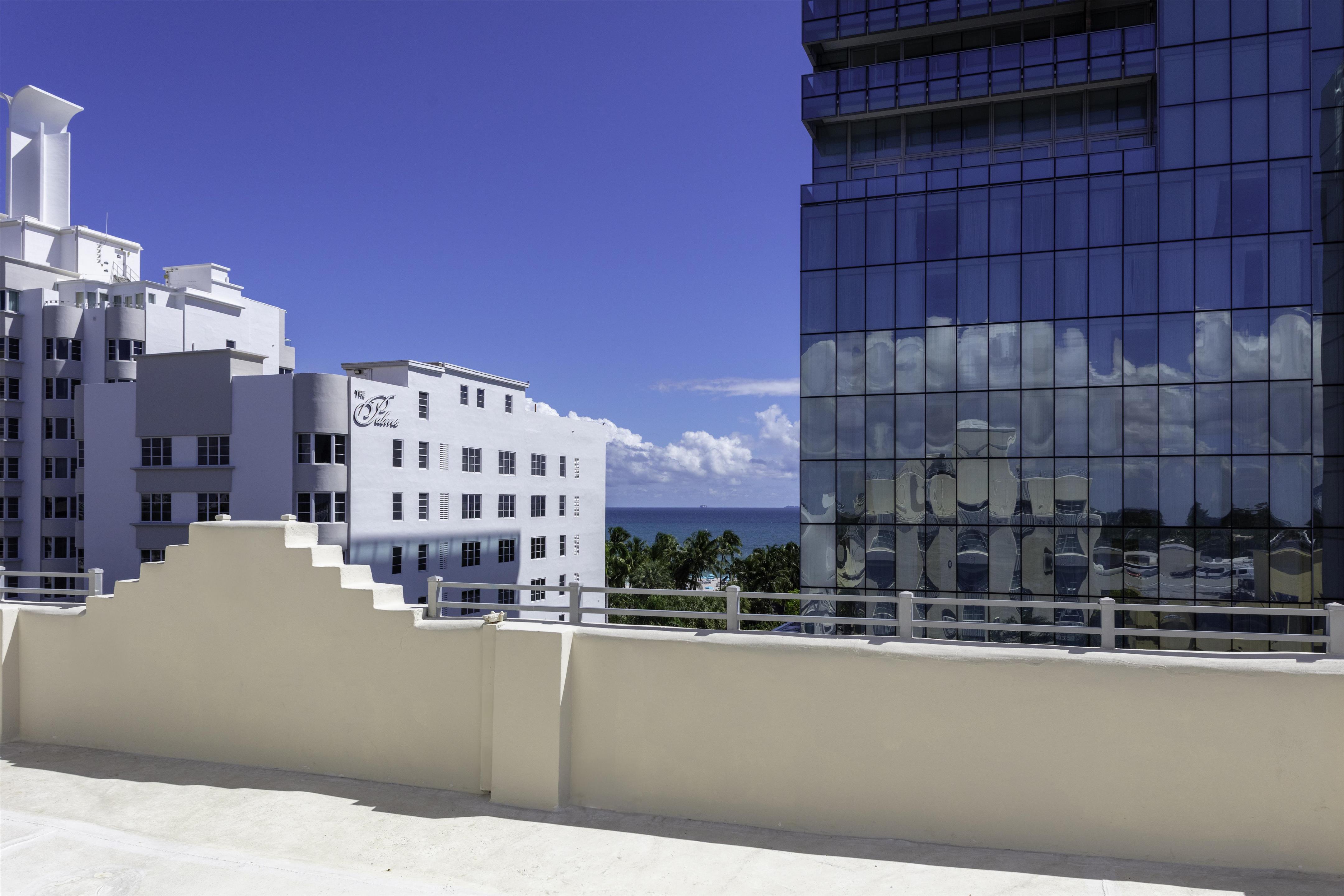 Exterior | Hilton Garden Inn Miami South Beach