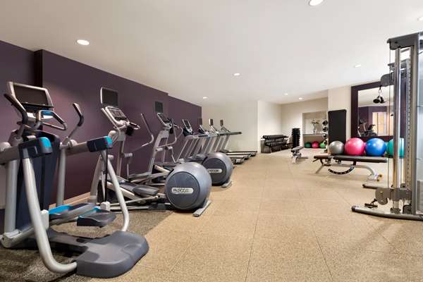 Fitness/ Exercise Room - DoubleTree by Hilton Hotel Airport Oklahoma City