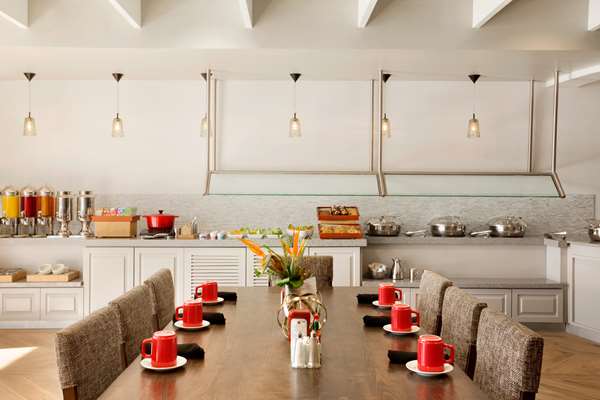 Amenities - DoubleTree by Hilton Hotel Airport Oklahoma City