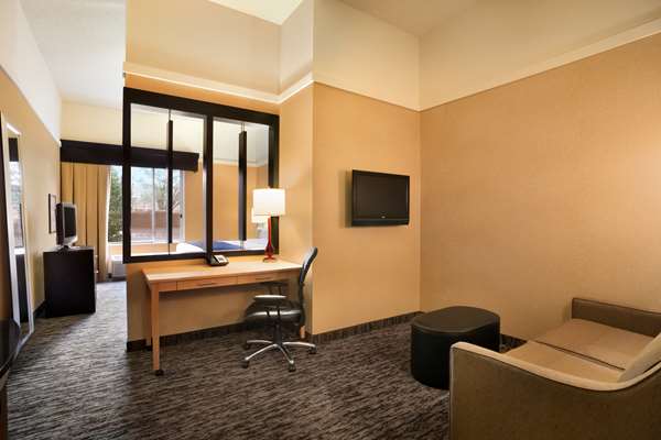  - DoubleTree by Hilton Hotel Airport Oklahoma City