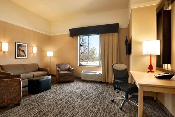  - DoubleTree by Hilton Hotel Airport Oklahoma City