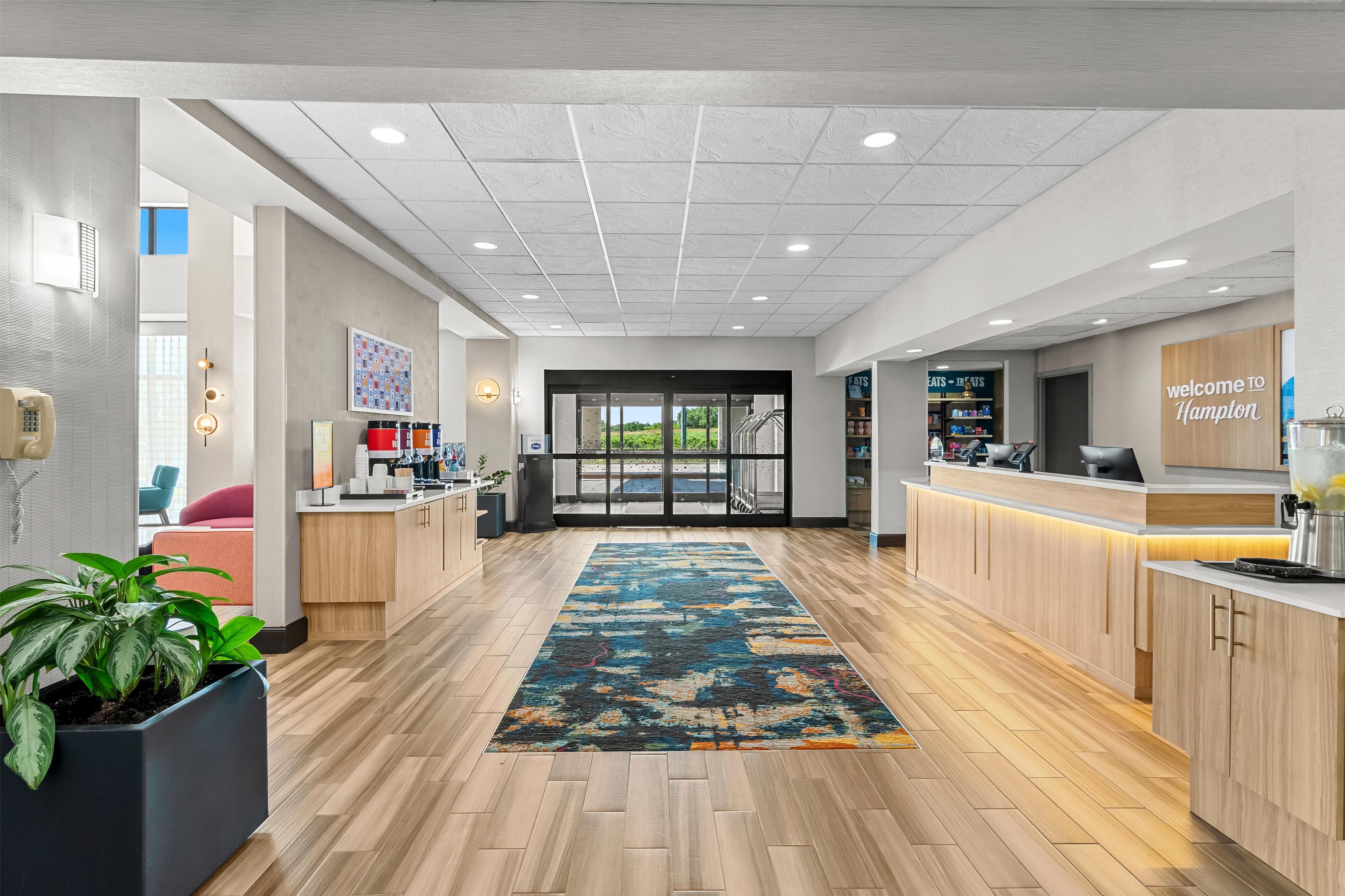Reception | Hampton Inn & Suites Pauls Valley