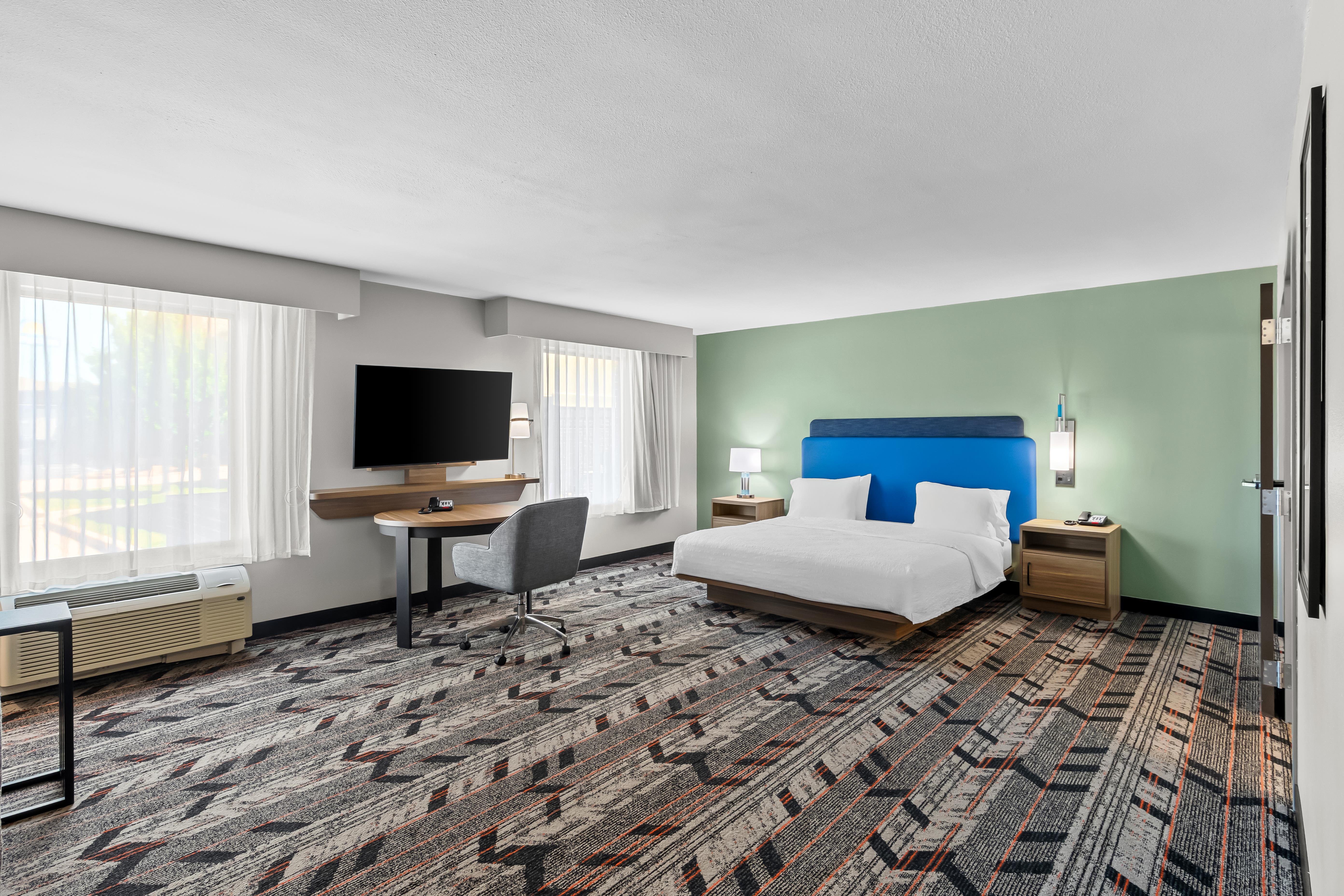 Hampton Inn & Suites by Hilton Pauls Valley Room Type - 1KN MOB HEA ACC RIS STU NS