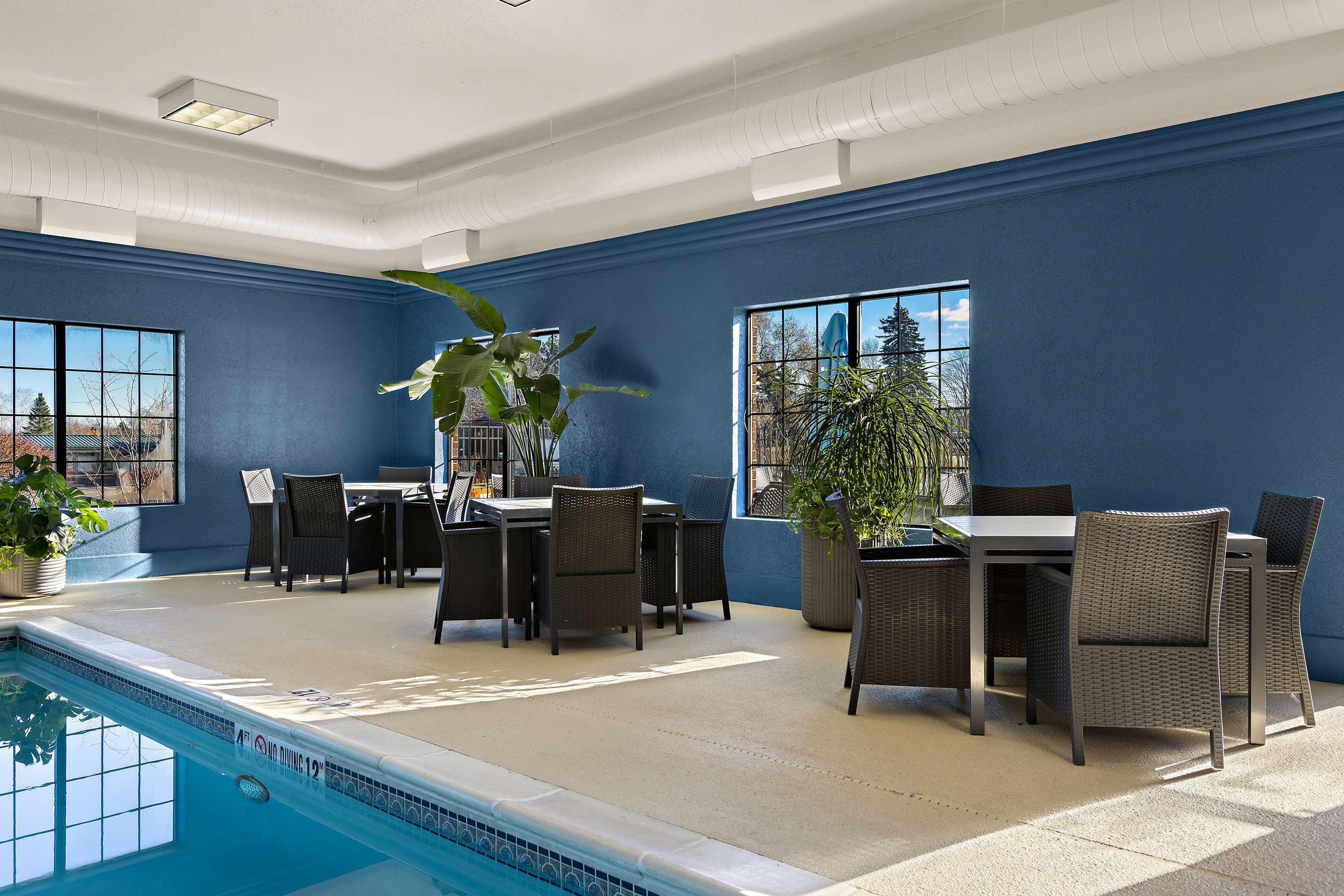 Pool | Hampton Inn & Suites Petoskey