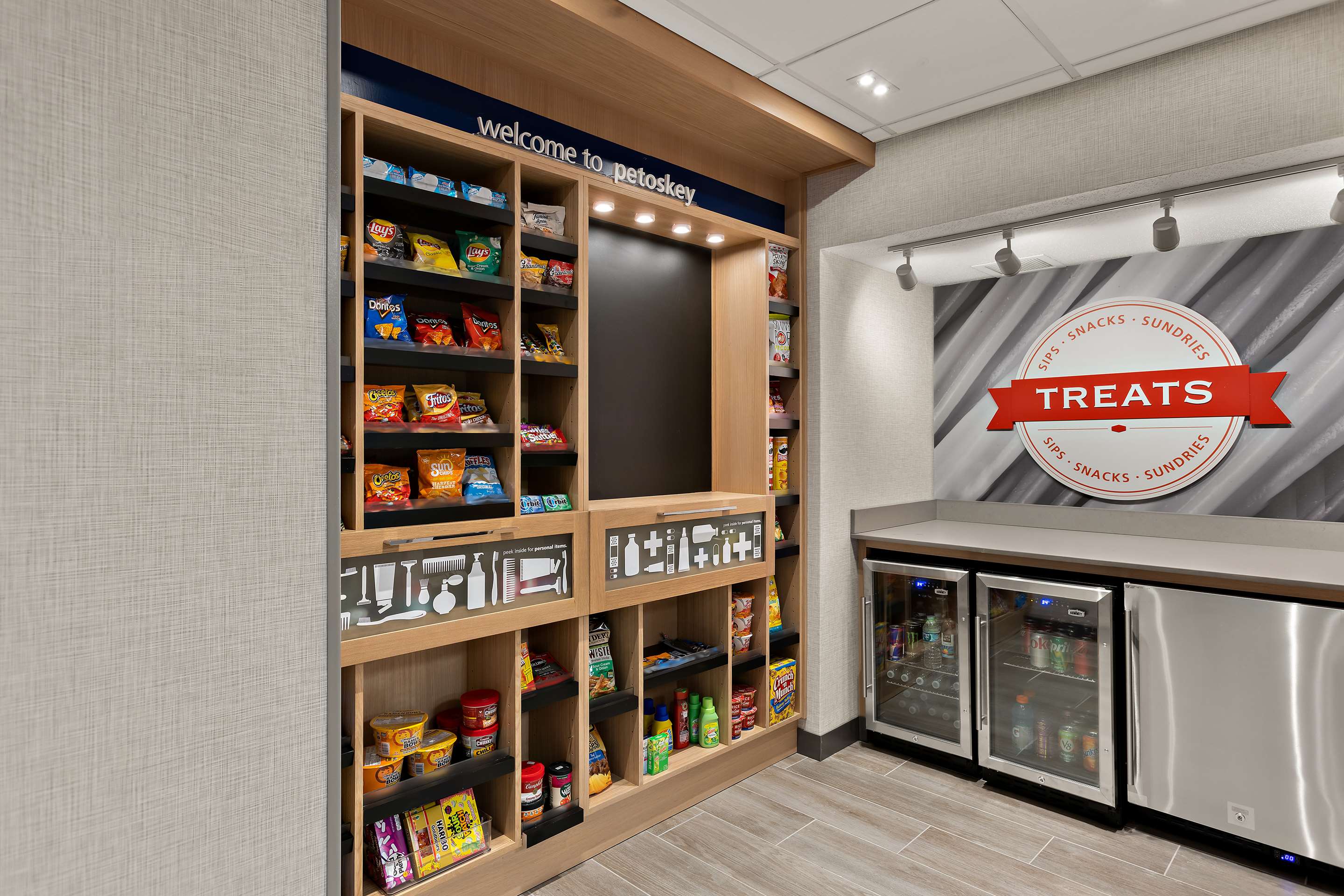 Restaurant | Hampton Inn & Suites Petoskey