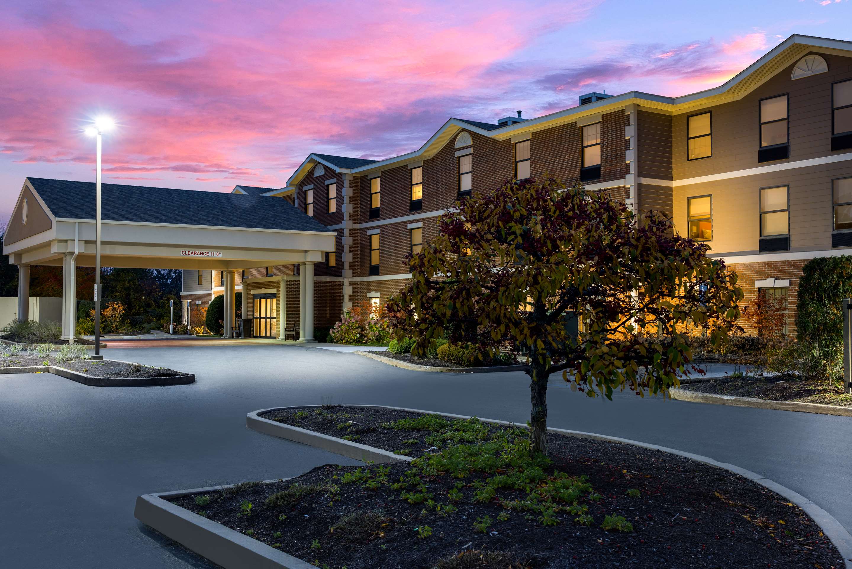 Exterior | Hampton Inn & Suites Petoskey