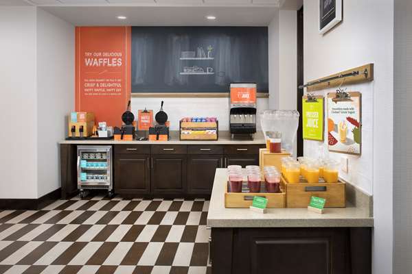 Amenities - Hampton Inn & Suites ASU Area Tempe