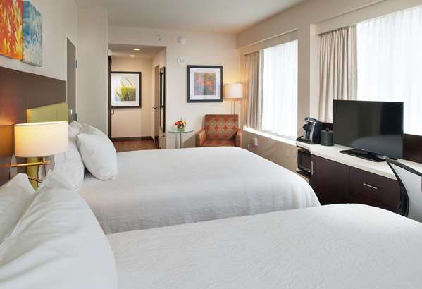  - Hilton Garden Inn Downtown Pittsburgh