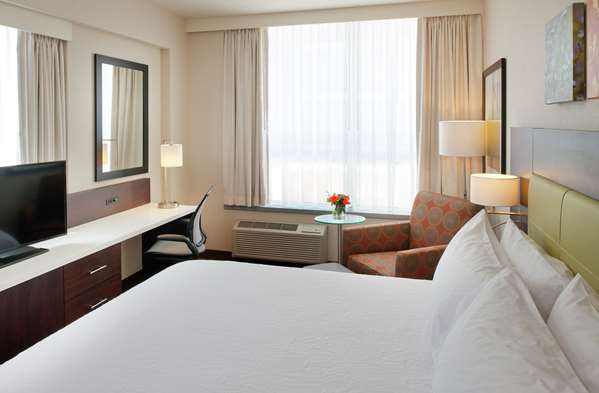  - Hilton Garden Inn Downtown Pittsburgh