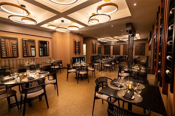 Restaurant - Hilton Ponce Golf & Casino Resort