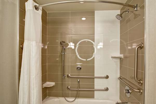  - Hilton Garden Inn Crabtree Valley Raleigh