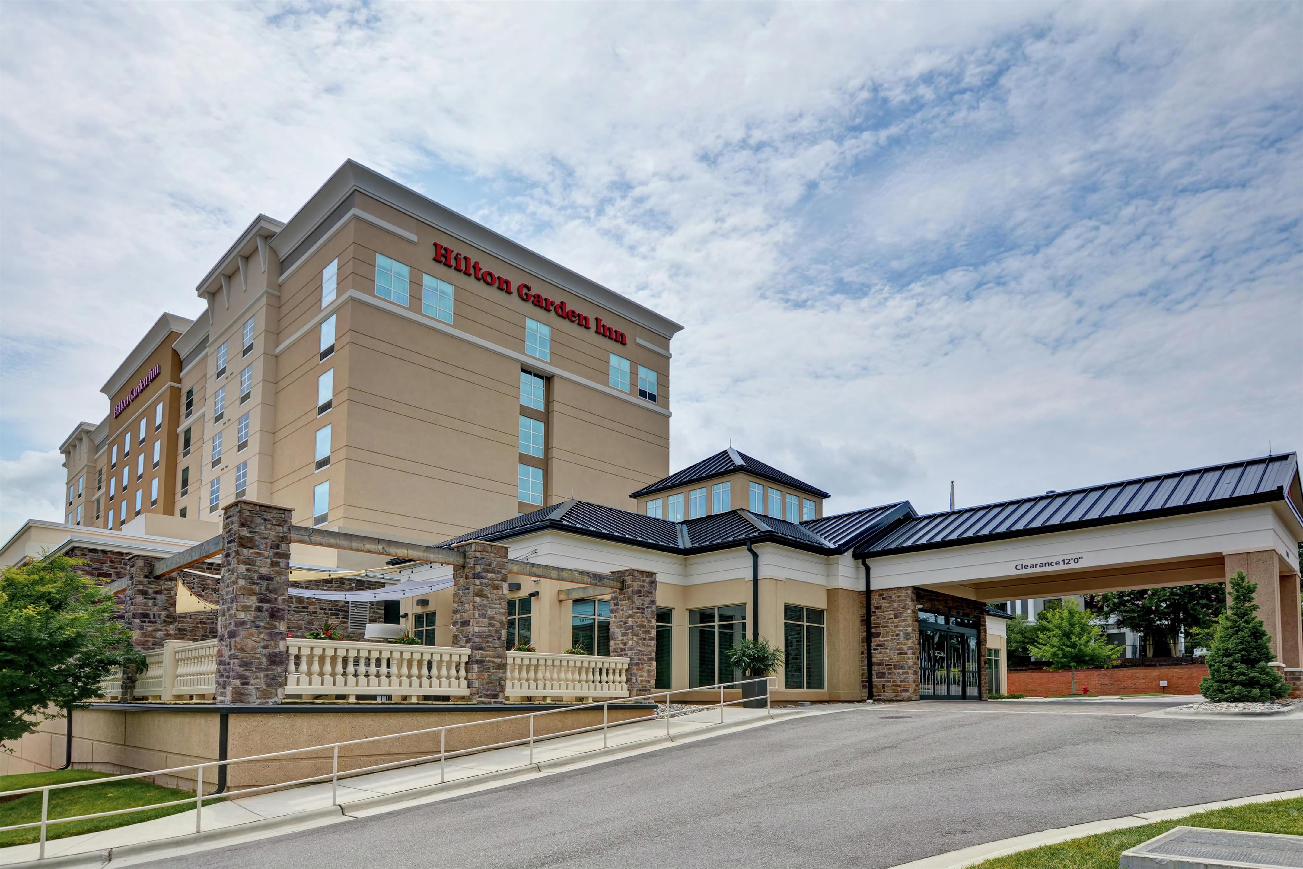 Exterior | Hilton Garden Inn Raleigh /Crabtree Valley