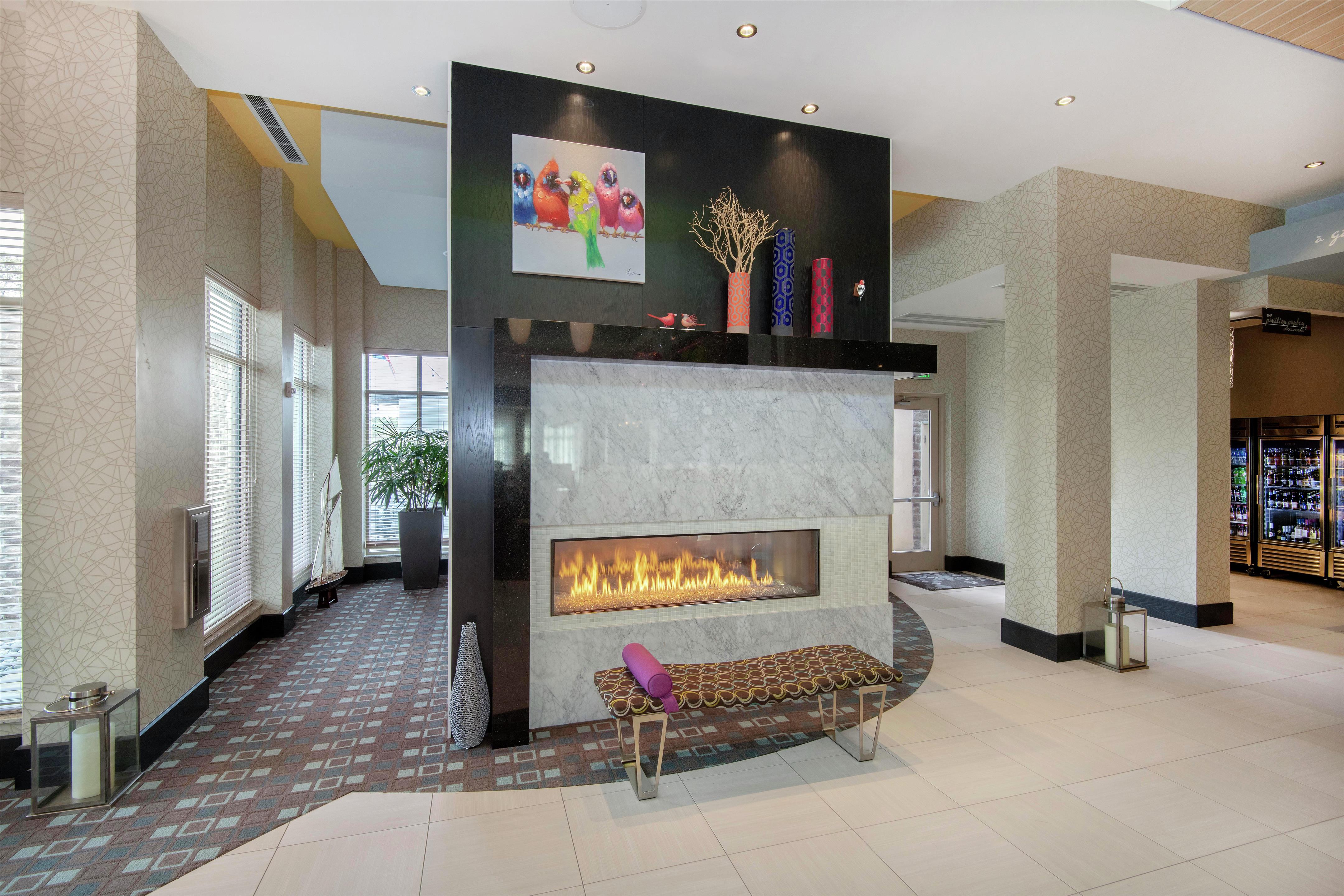 Lobby | Hilton Garden Inn Raleigh /Crabtree Valley