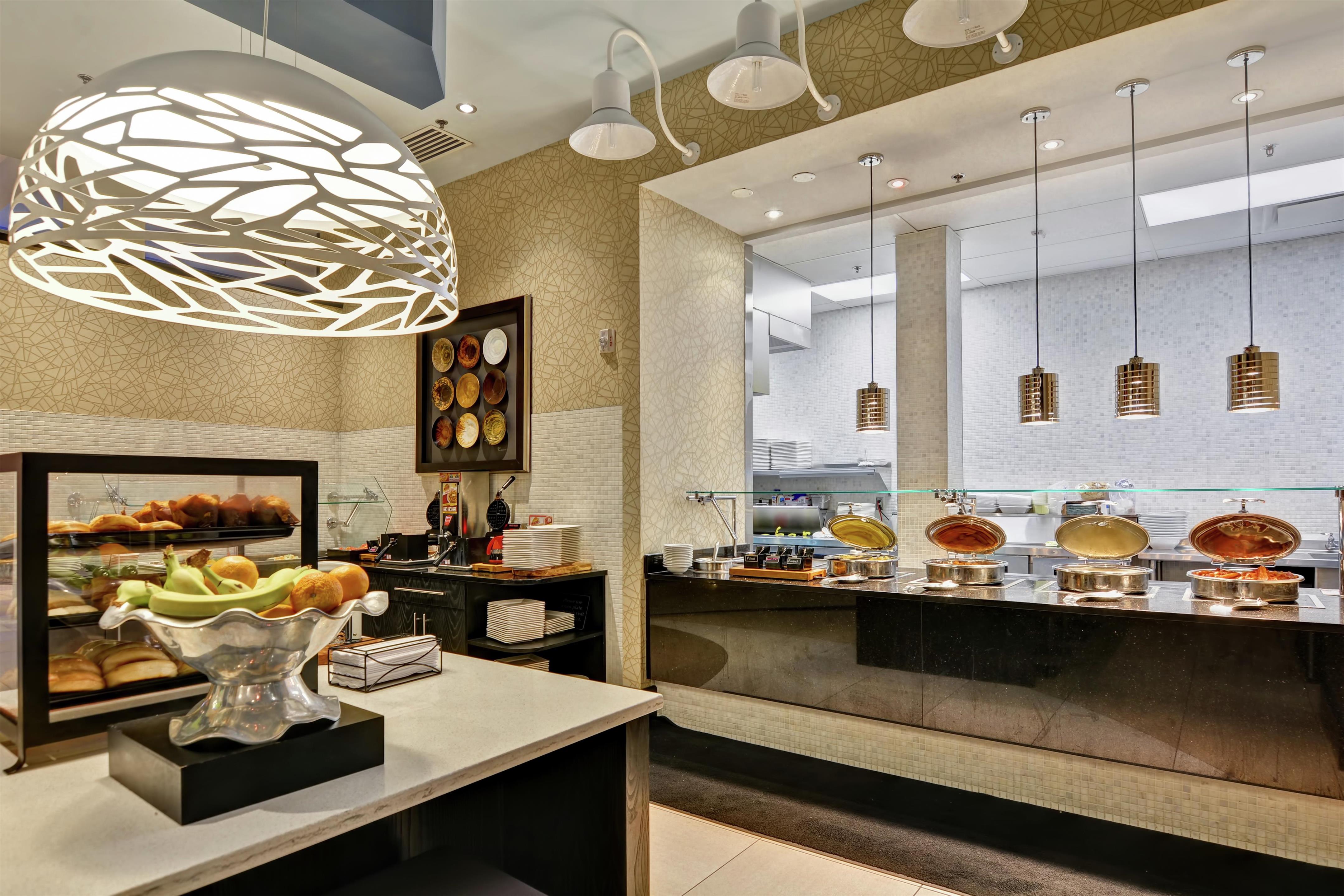 Restaurant | Hilton Garden Inn Raleigh /Crabtree Valley