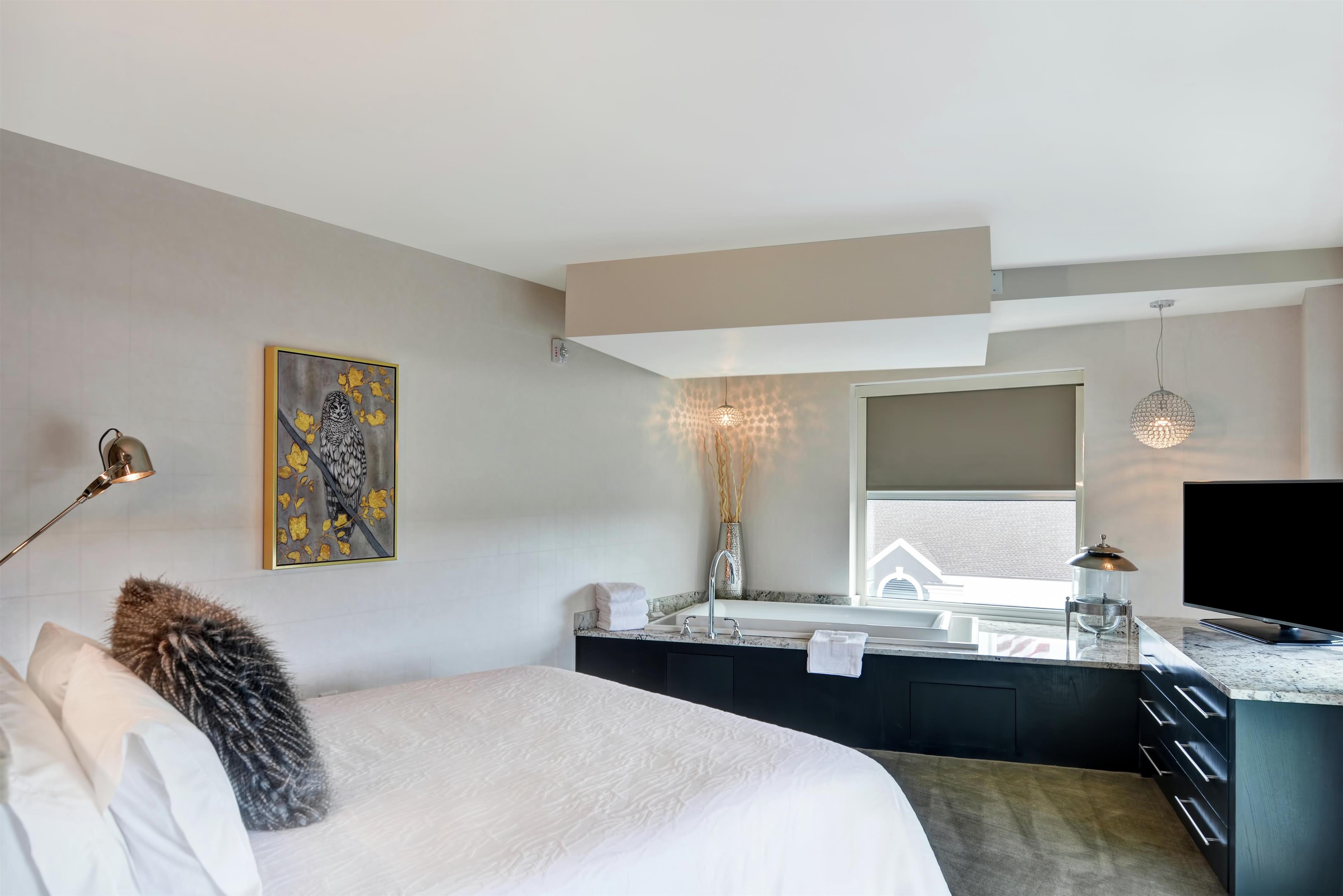 Guest room