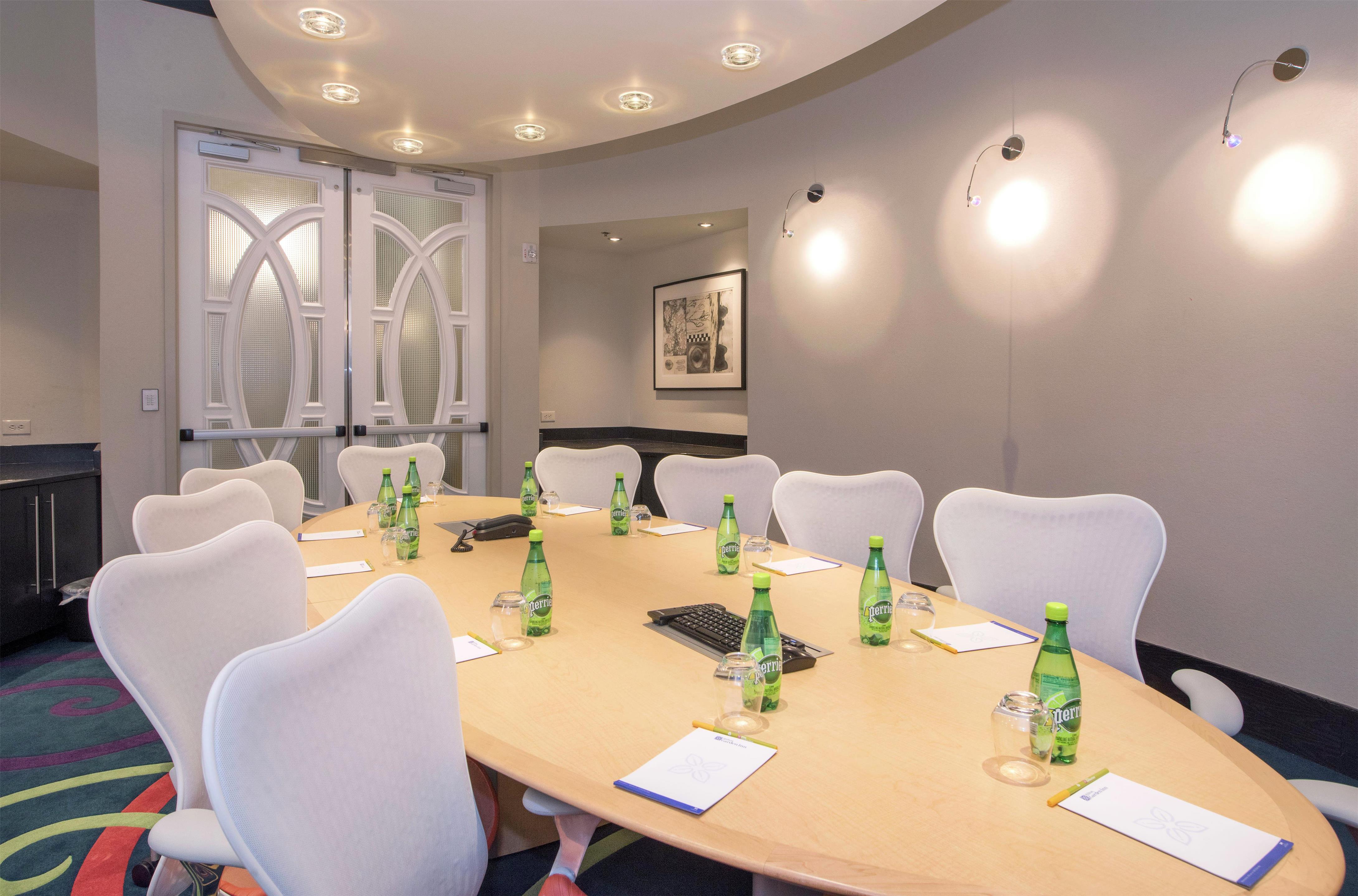 Meeting Room | Hilton Garden Inn Raleigh /Crabtree Valley