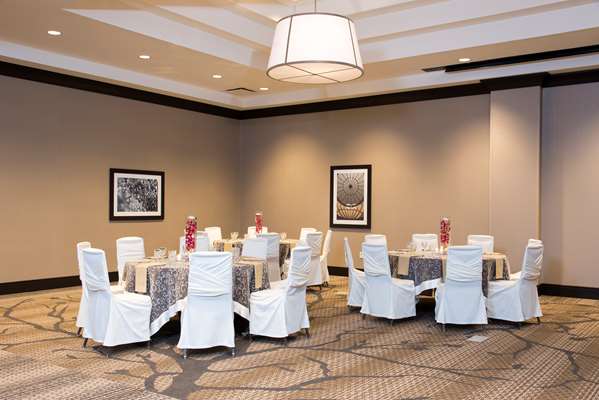 Restaurant - DoubleTree by Hilton Hotel Schenectady