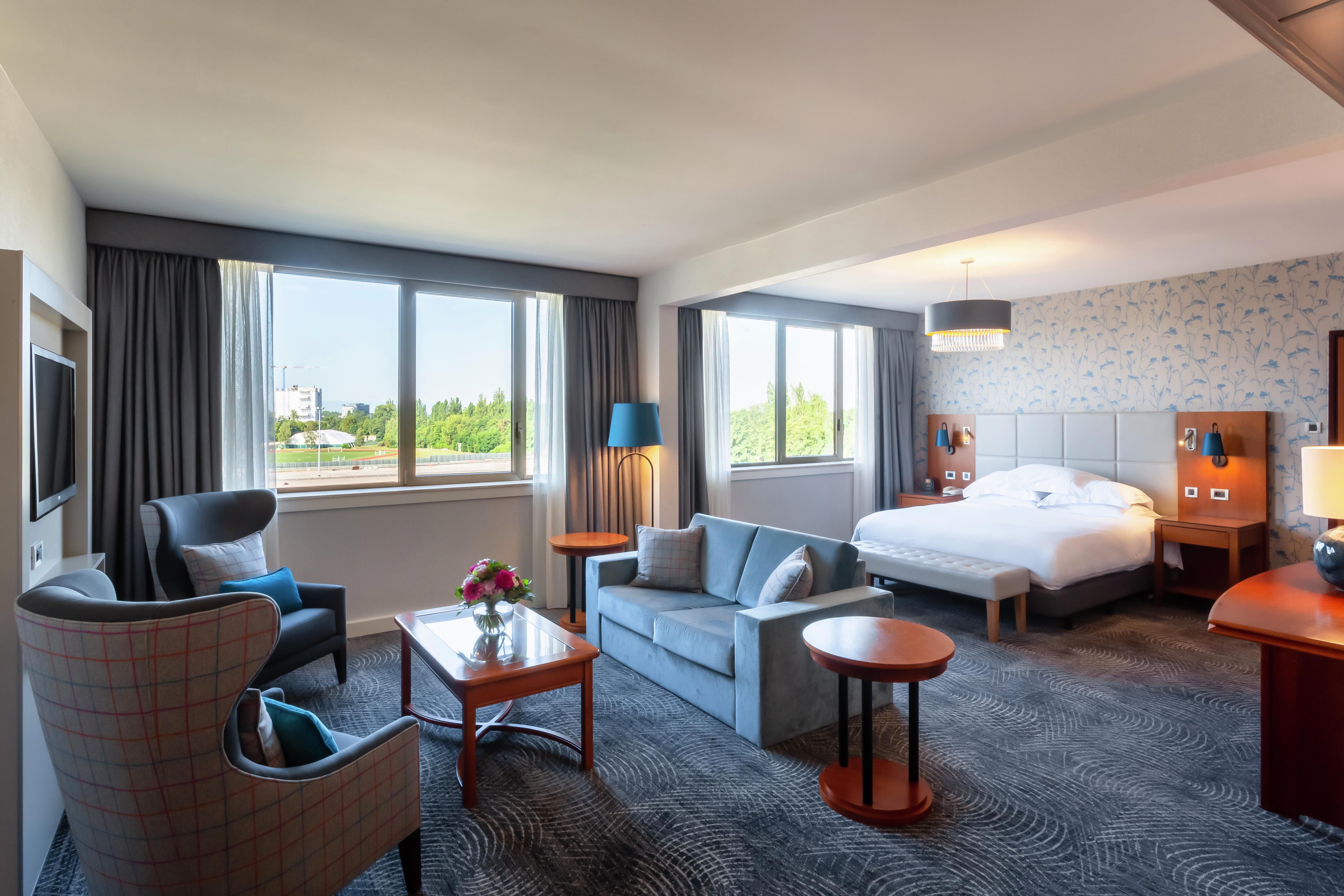 Hilton Strasbourg - Tap to explore photos