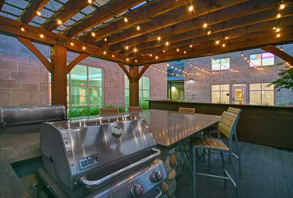 Homewood Suites by Hilton Hamilton 13