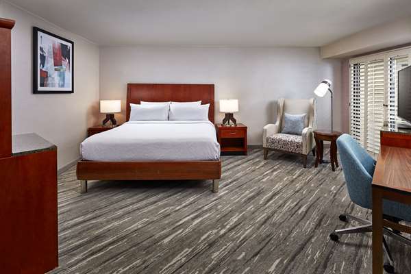  - Hilton Garden Inn Valencia - I-5, Exit 170