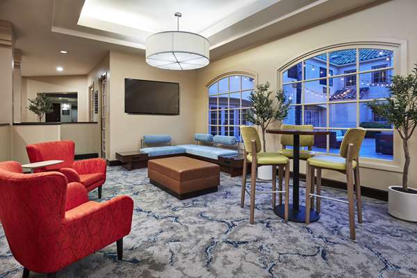  - Hilton Garden Inn Valencia - I-5, Exit 170