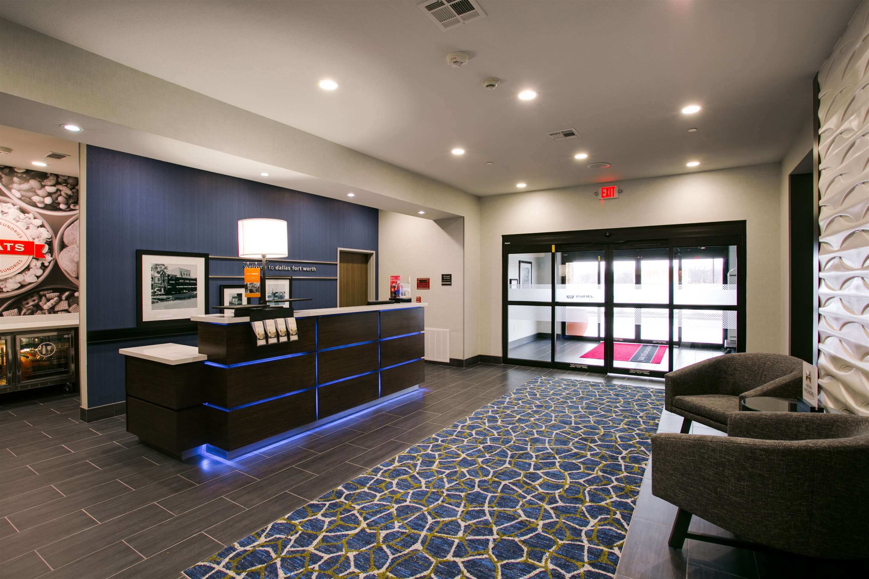 Reception | Hampton Inn & Suites Dallas/Ft. Worth Airport South