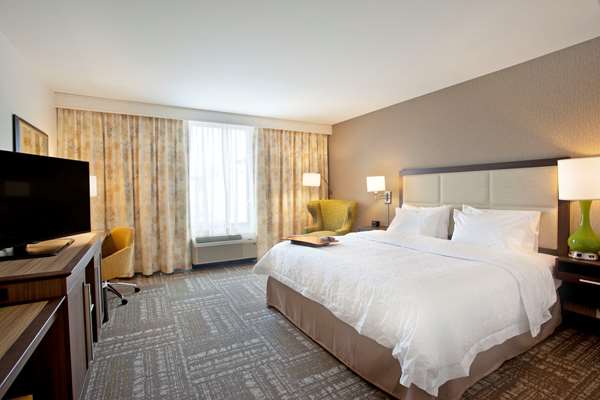  - Hampton Inn & Suites Downtown Minneapolis