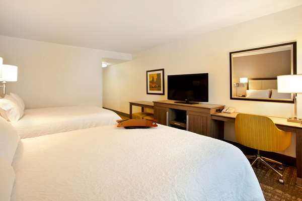  - Hampton Inn & Suites Downtown Minneapolis