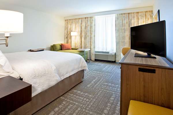  - Hampton Inn & Suites Downtown Minneapolis