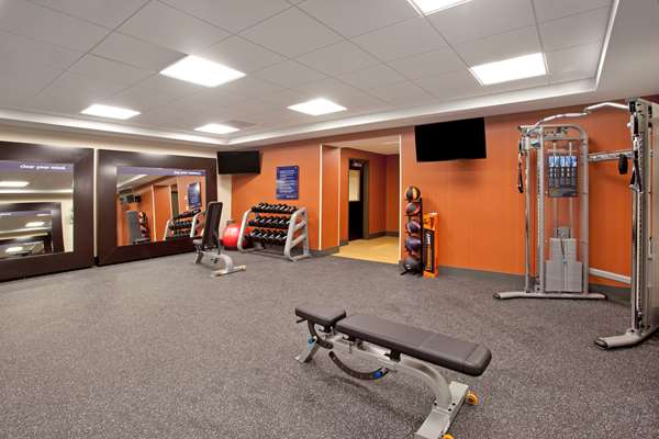 Fitness/ Exercise Room - Hampton Inn & Suites Downtown Minneapolis