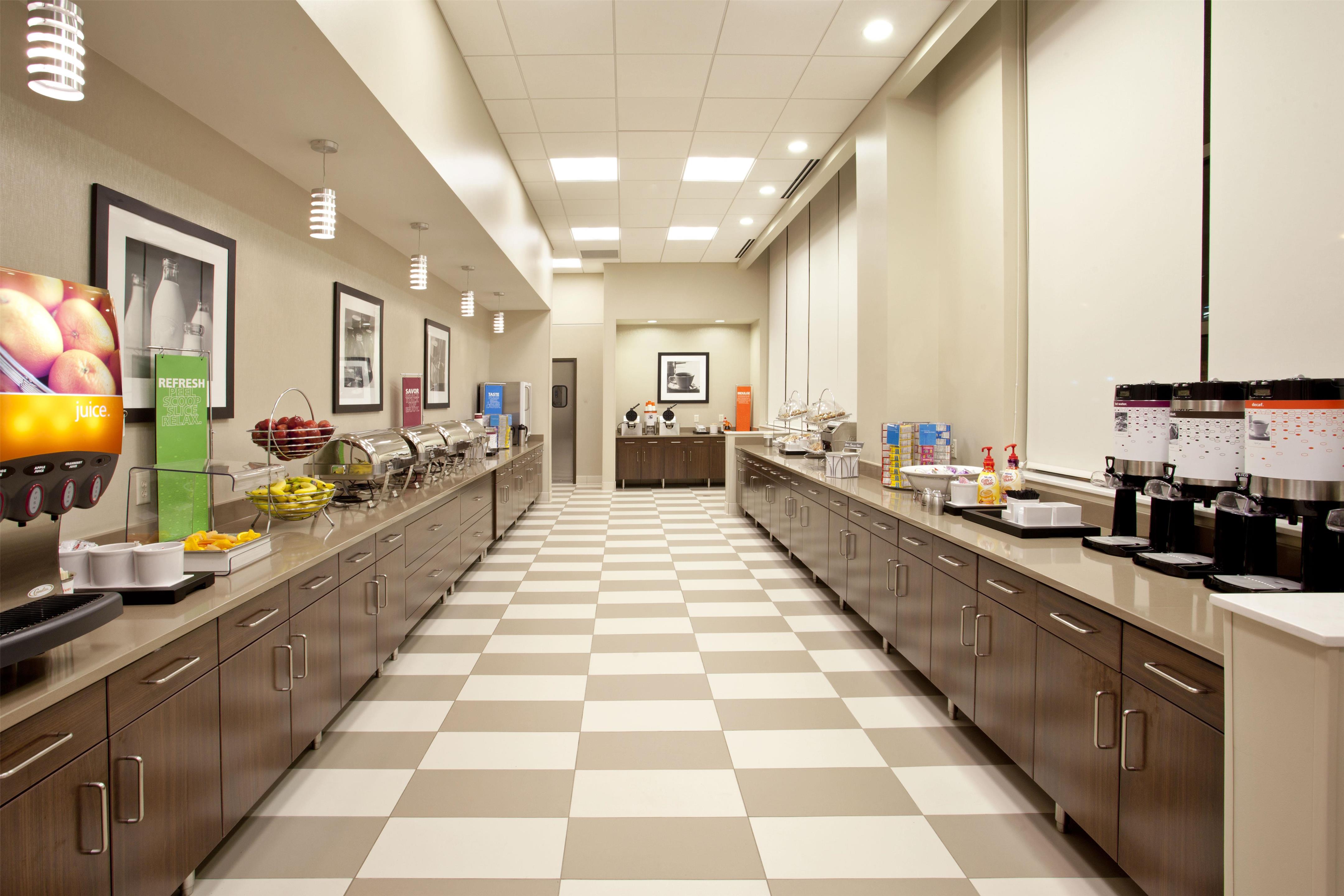 Restaurant | Hampton Inn & Suites Minneapolis / Downtown