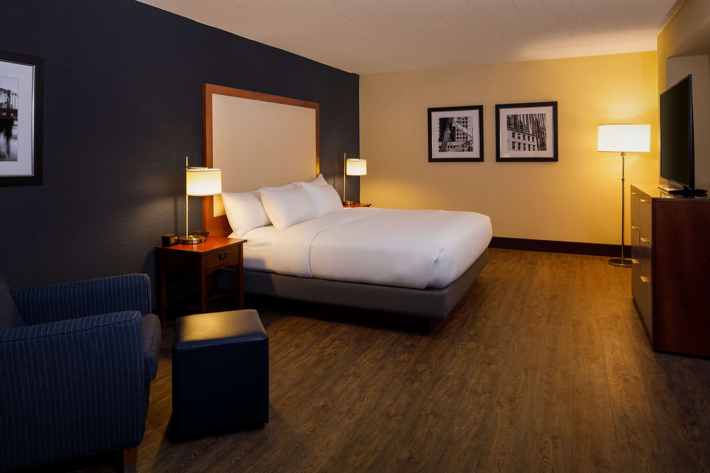 Guest room