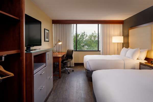 - DoubleTree by Hilton Mars - I-79, Exit 78